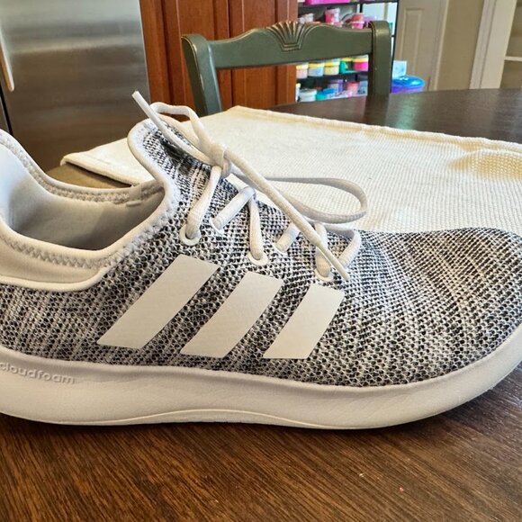 Adidas Womens Size 10 Cloudfoam Pure Gray Running Shoes Sneakers - Picture 5 of 10